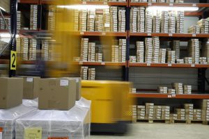 ecommerce deve aumentar uso galpoes logistica