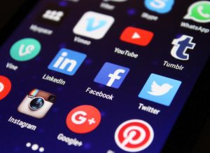 redes sociais acusadas violar lei protecao dados